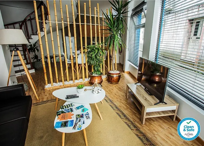 Central Guesthouse Πανσιόν 3*