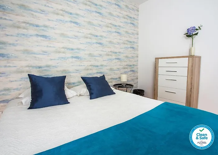 Central Guesthouse Πανσιόν